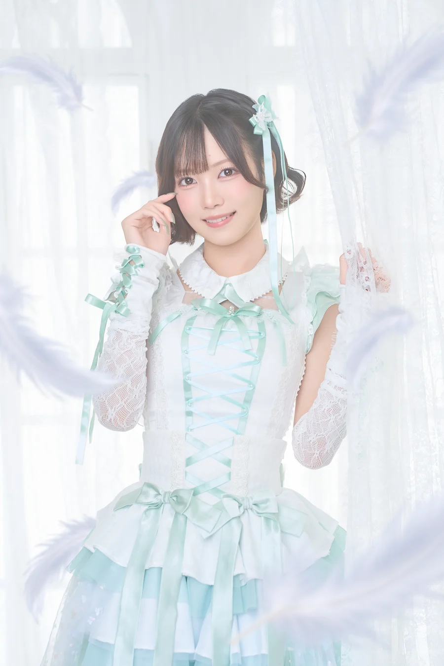 琴里ここのデビューアーティスト写真